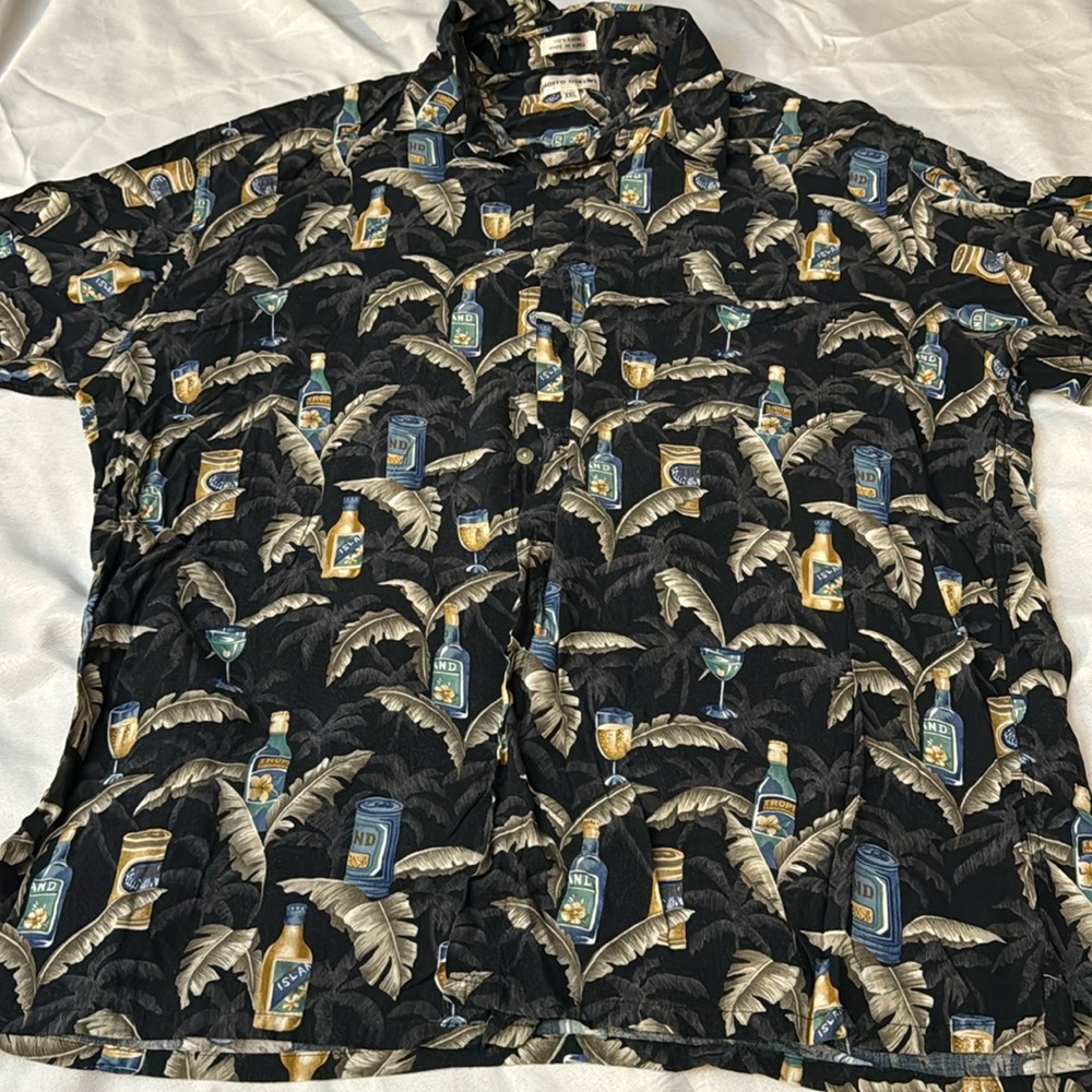 Pierre Cardin button down shirt island themed